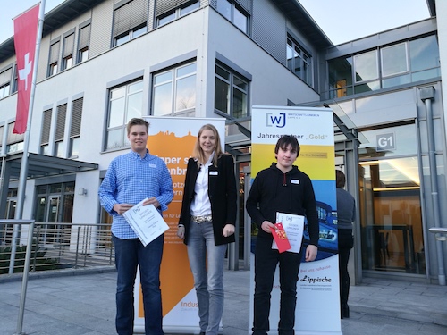 Die Preisträger zusammen mit Frau Herzog von den Wirtschaftsjunioren