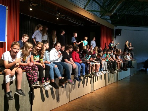 Vielen Dank an die Studenten, Herrn Mascher und die begleitenden Musiklehrer Frau Heufers, Frau Schuster und Herrn Rudkowski